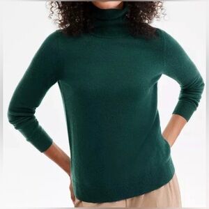 NWT Charter Club Luxury 100%
Cashmere Deep Pine Green Turtleneck
Sweater M